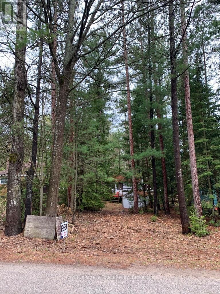 Property Photo:  327 Tiny Beaches Road North  ON L9M 1R3 