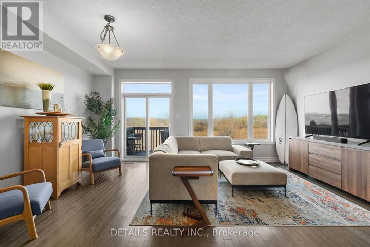 Property Photo:  756 Dearborn Private  ON K1T 0W3 