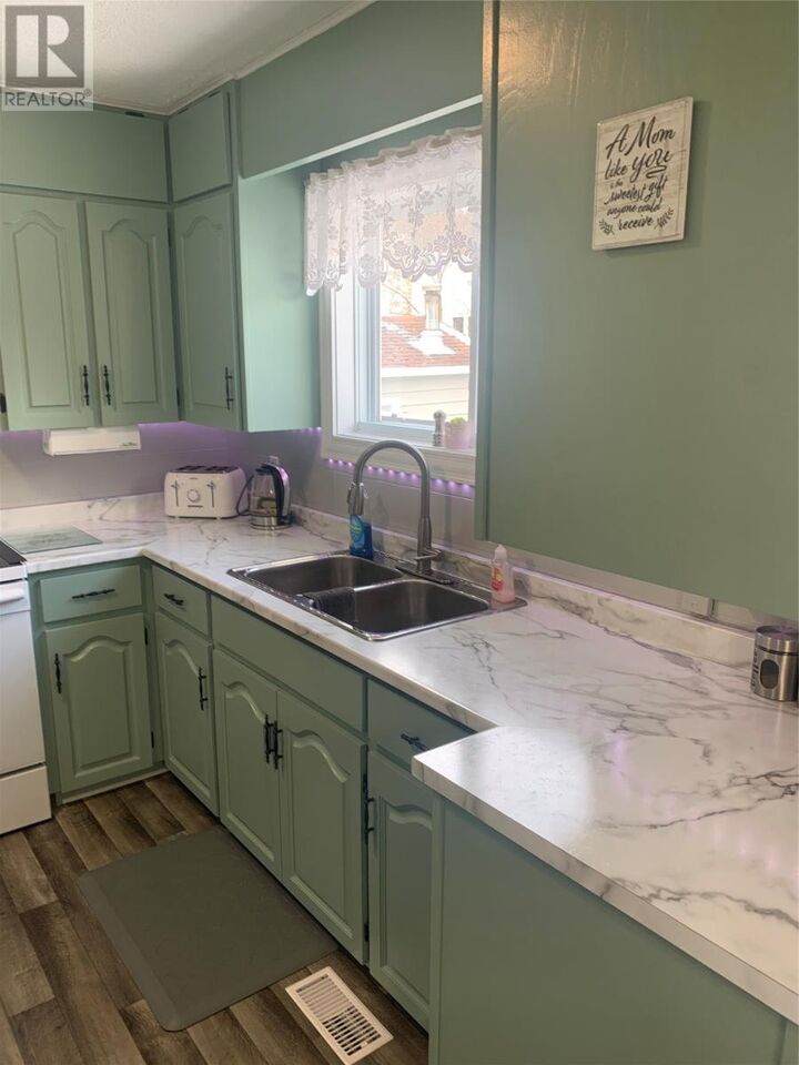 Property Photo:  16 Harvey Street  NL A0G 3A0 