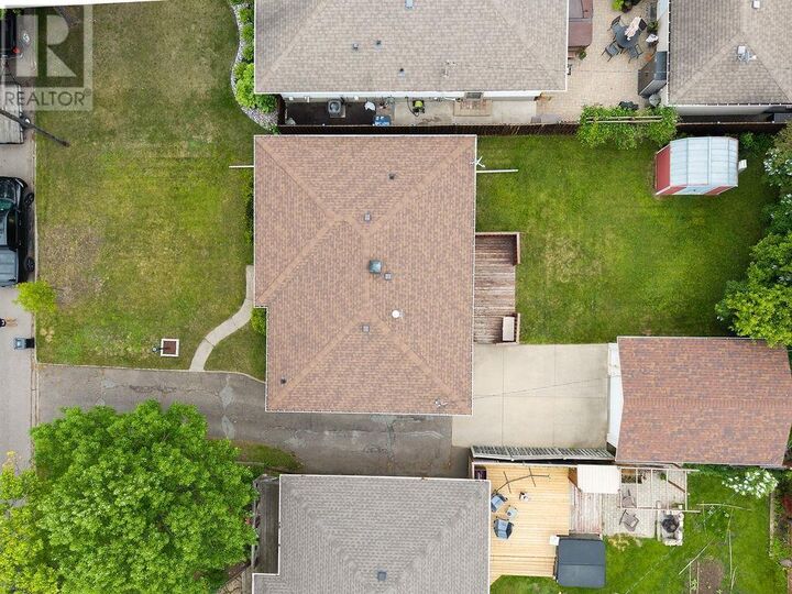 Property Photo: 436 Amethyst Cres ON P7C 1T4