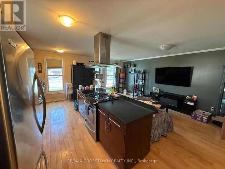 Property Photo:  28 Austen Lane  ON L4N 4T9 