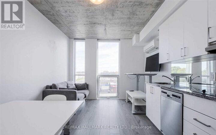 Property Photo: 1900 Simcoe Street North 436 ON L6E 0M7