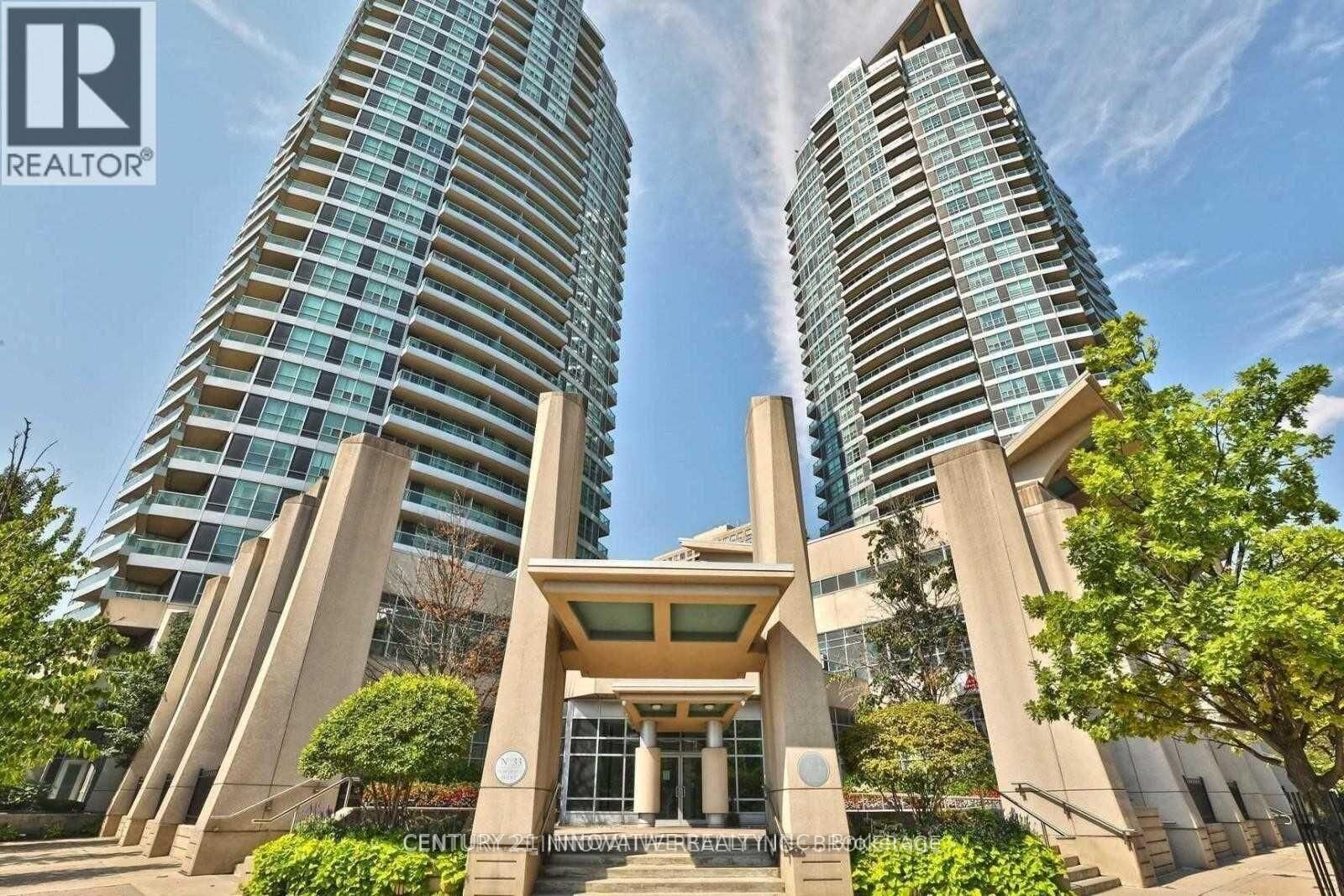 Property Photo: 33 Elm Drive 1012 ON L5B 4M2