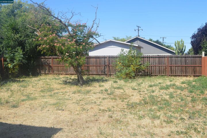 Property Photo:  47 Harbor Dr  CA 94565 