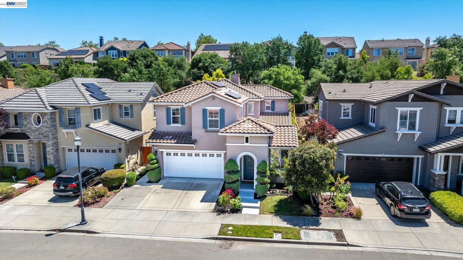 Property Photo:  1556 Banbury Dr  CA 94582 