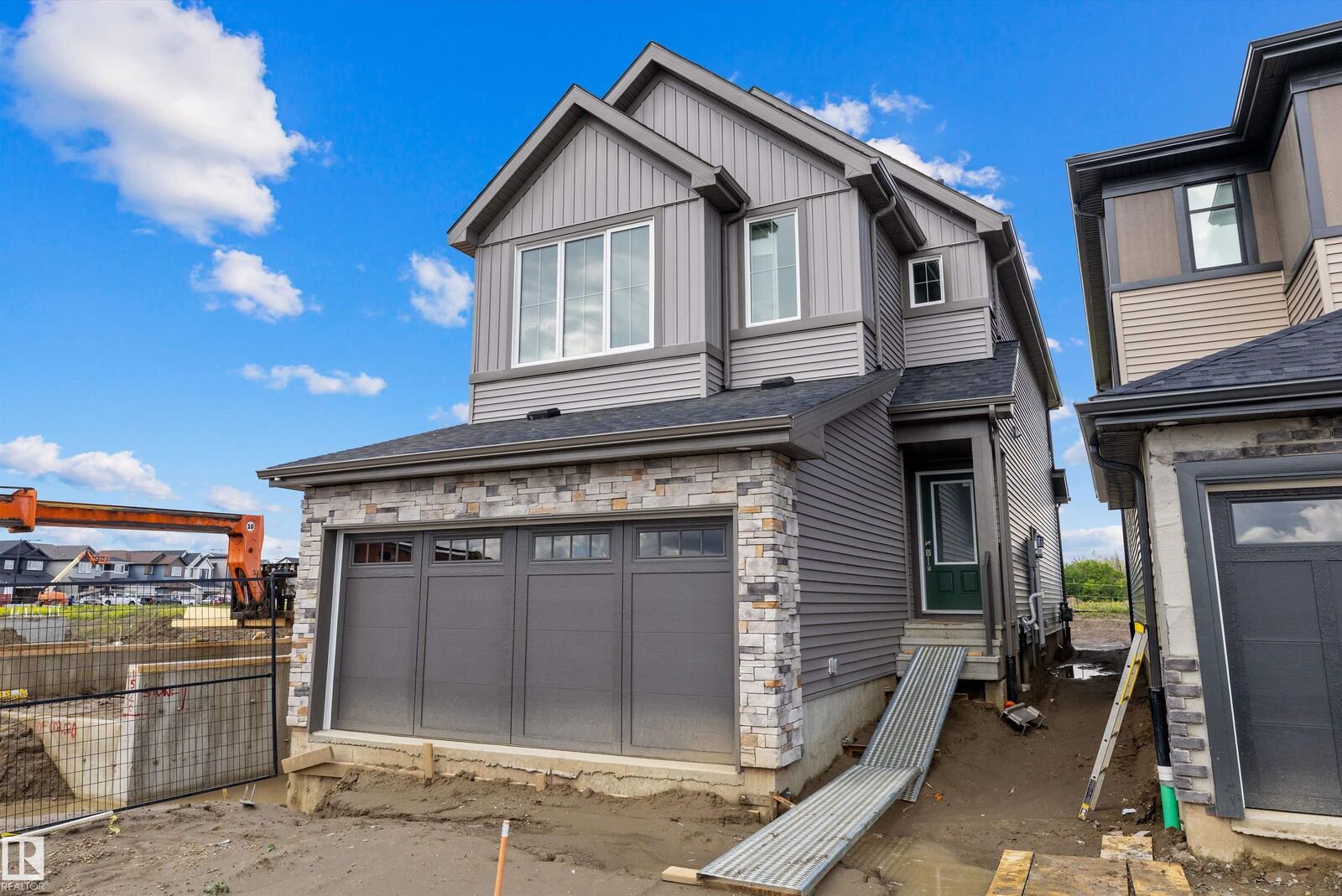 Property Photo: 15744 7 Street NE AB T5Y 4M6