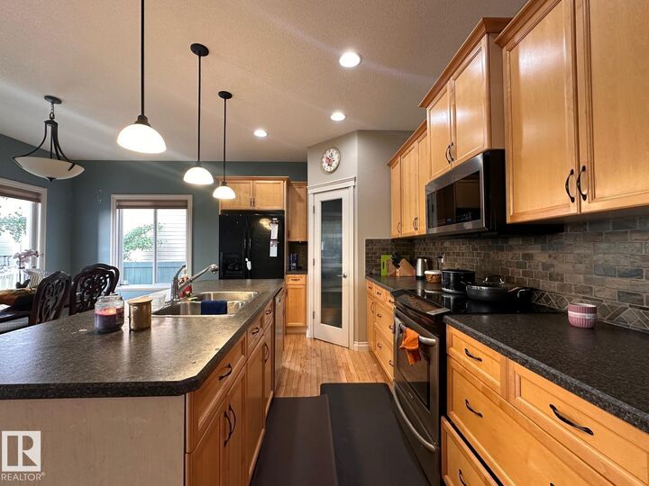 Property Photo: 30 Virginia Avenue AB T7X 0B9