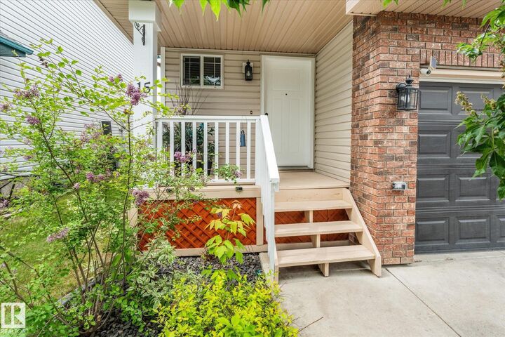 Property Photo:  15 Ventura Street  AB T7X 4M6 
