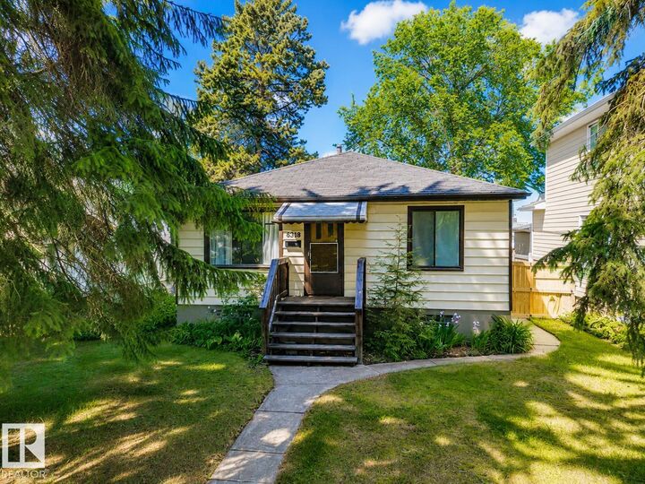 Property Photo:  8318 80 Avenue NW  AB T6C 0T1 