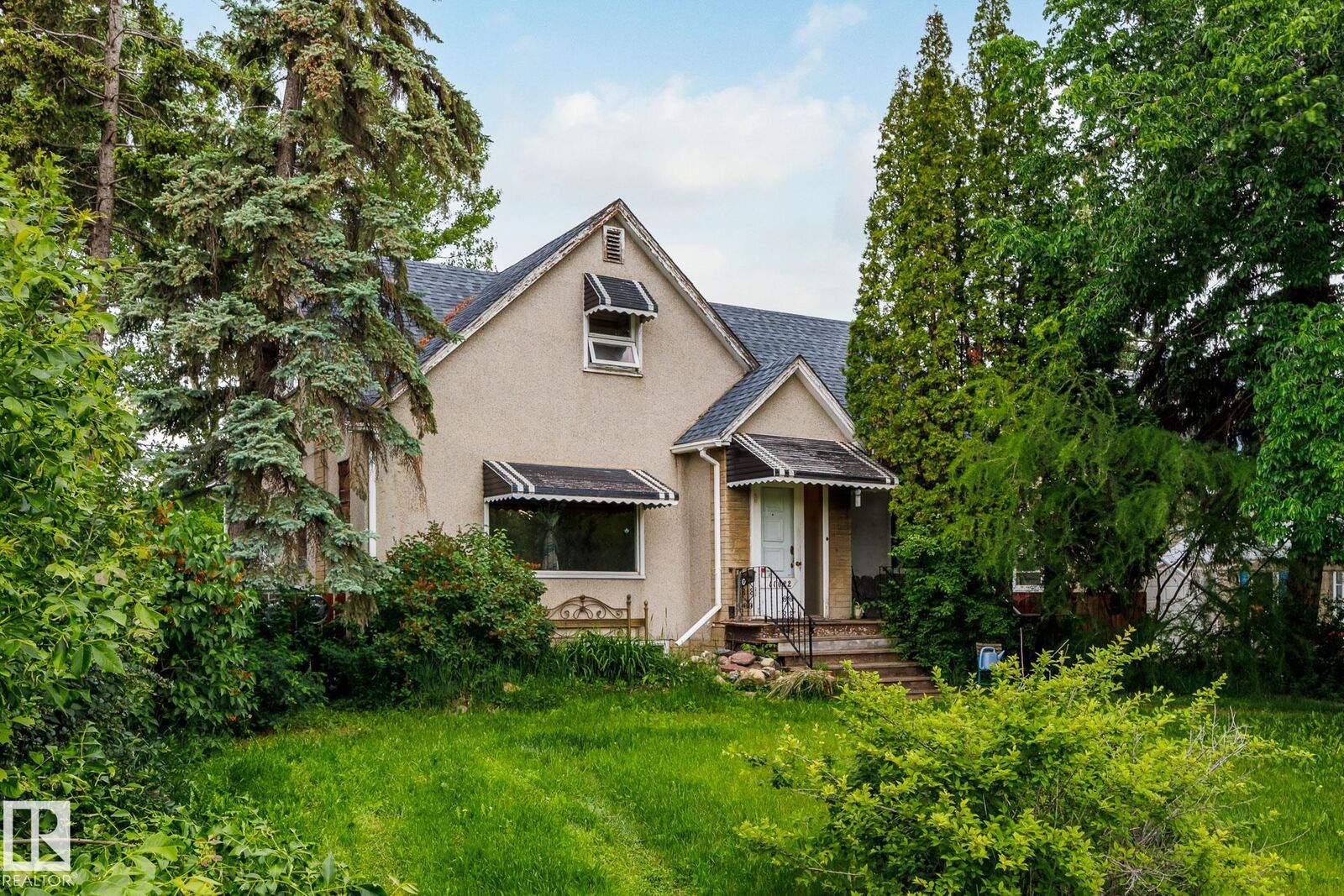 Property Photo: 11022 110 Avenue NW AB T5H 1H9