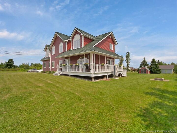 17 Leo Emile Street — photo 1