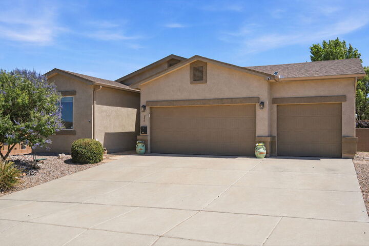 Property Photo: 256 Landing Trail NE NM 87124