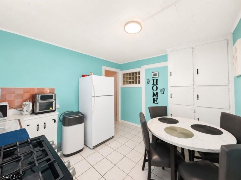Property Photo:  522 Saddle River Rd Apt 1 Apt1  NJ 07663 