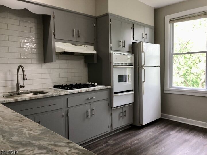 Property Photo:  193 Hillside Ave 3  NJ 07028 