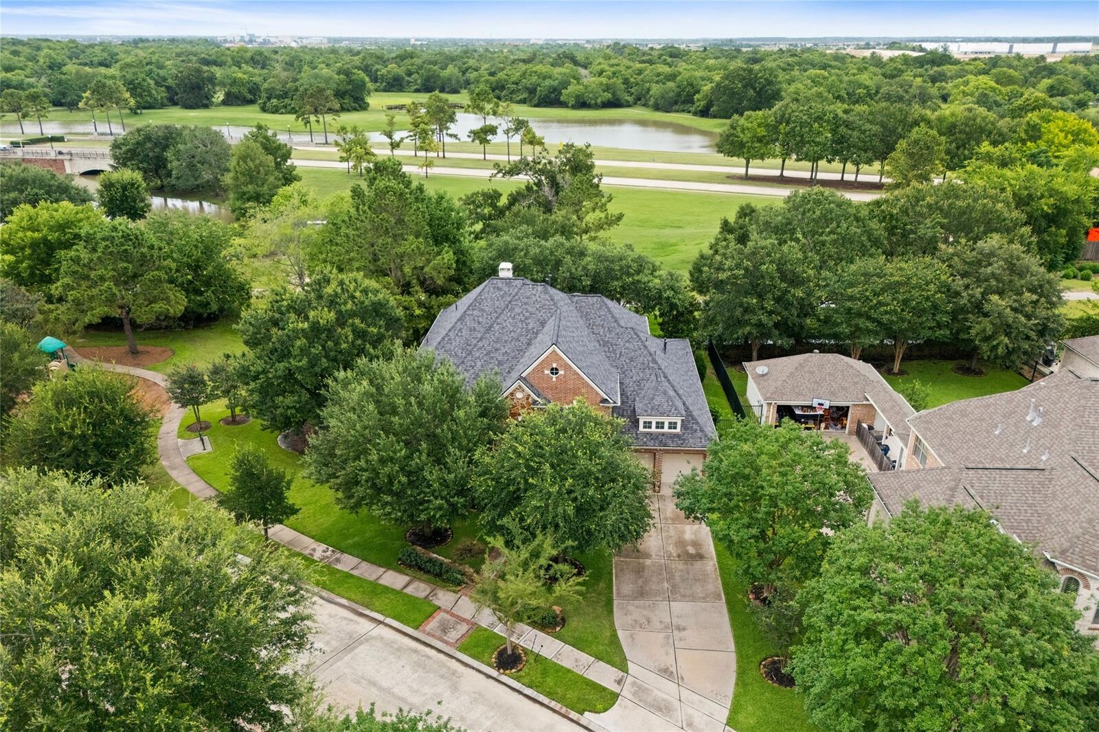Property Photo: 17614 Broad Bend Drive TX 77433
