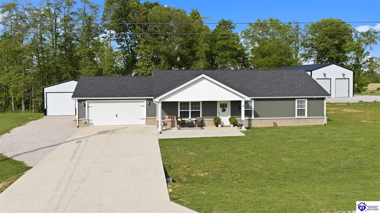 Property Photo:  275 Shelbi Dr  KY 40142 