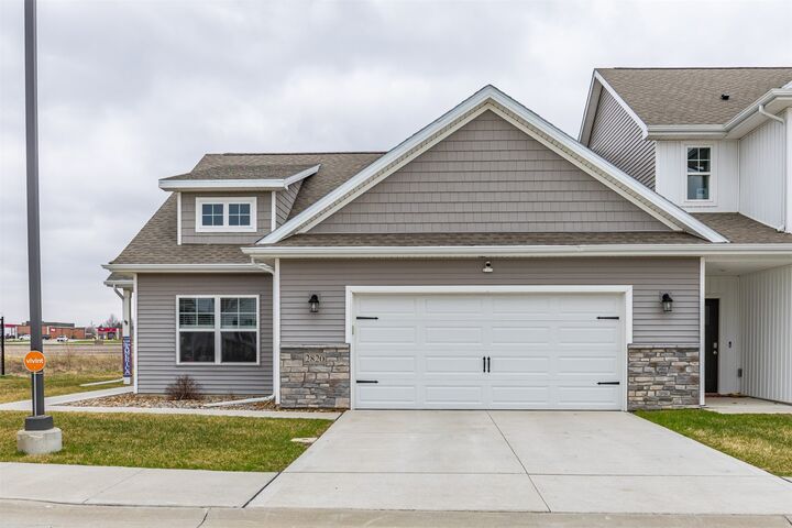 Property Photo:  2820 NW 32nd Lane  IA 50023 
