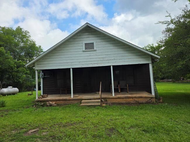 Property Photo:  6617 E Fm 2867  TX 75654 