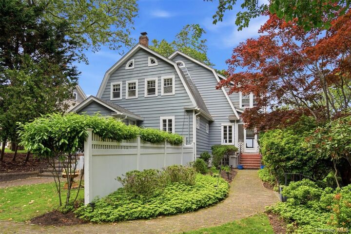 Property Photo:  7 Thompson Street  NY 11786 
