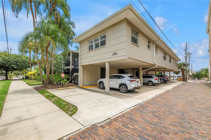 Property Photo: 555 3rd Street N 13 FL 33701