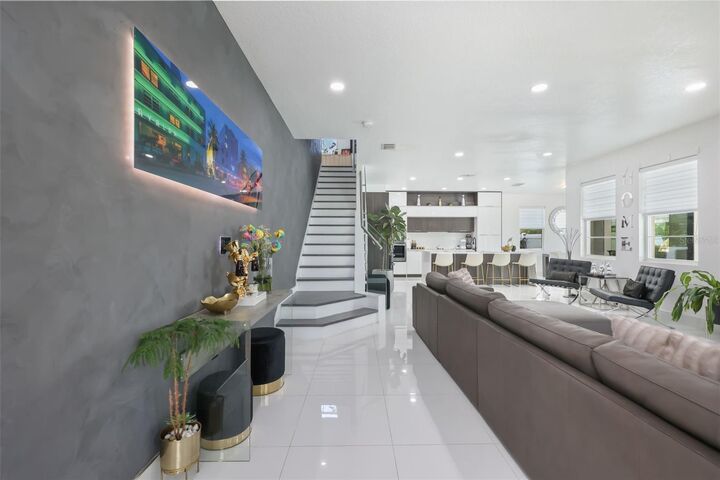 Property Photo:  2518 Empress Drive  FL 34741 