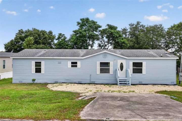 Property Photo: 225 Skyline Drive FL 32159