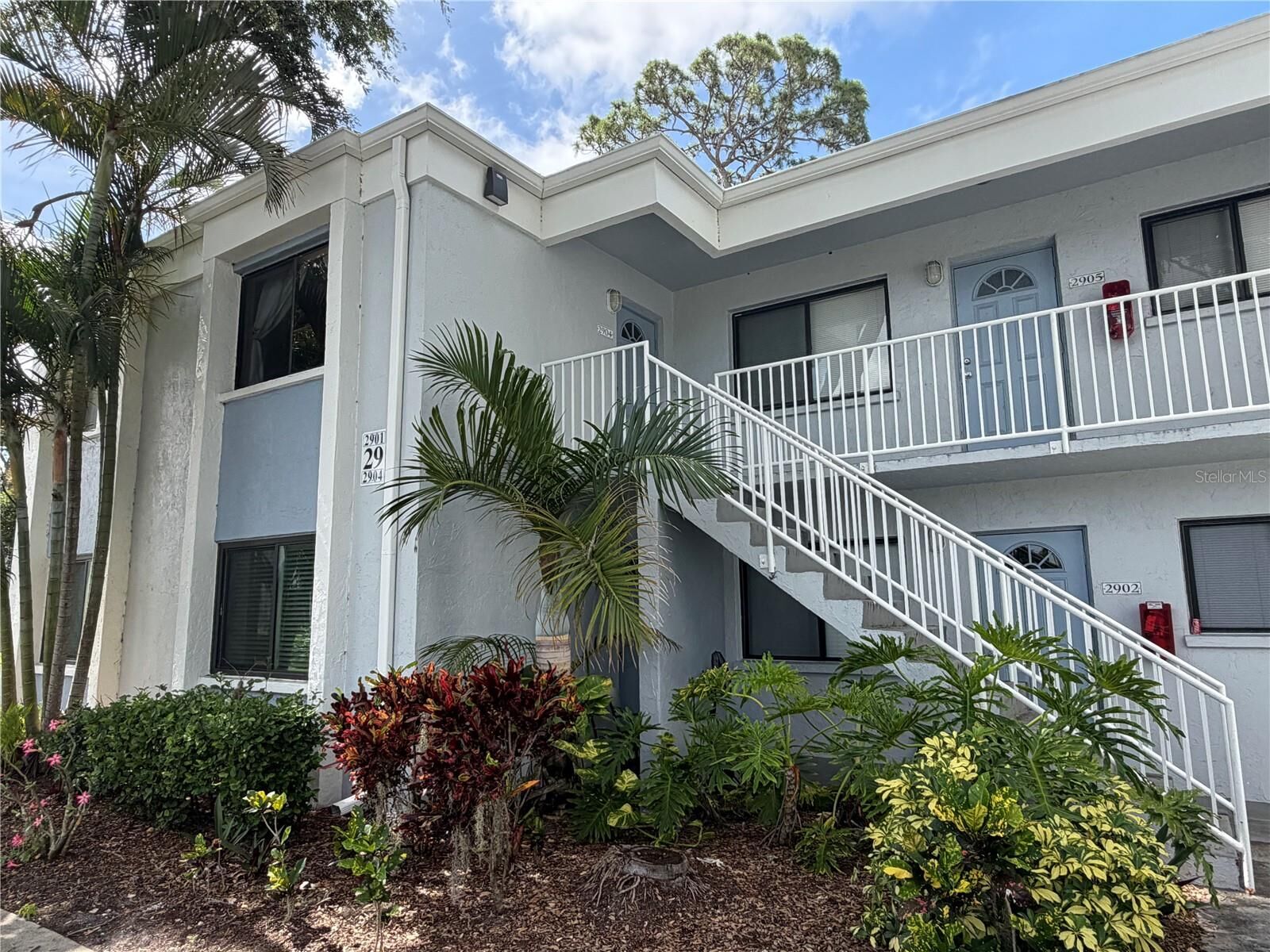 Property Photo: 5310 26th Street W 2904 FL 34207