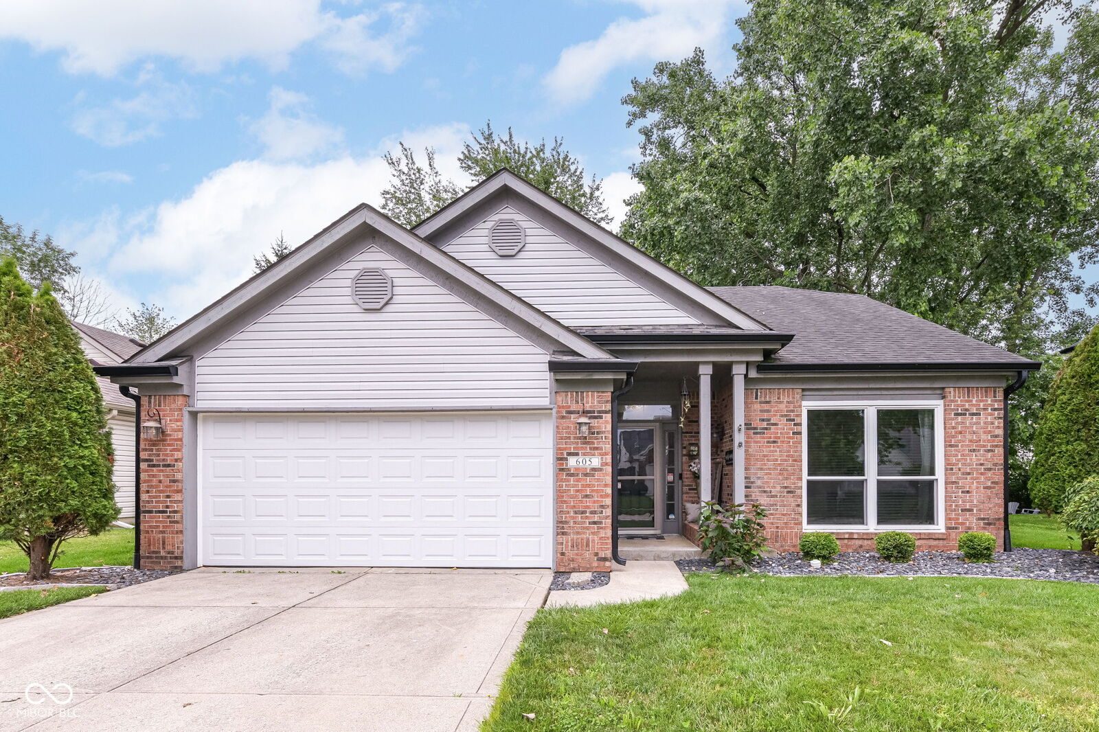 Property Photo: 605 Beaverbrook Drive IN 46032