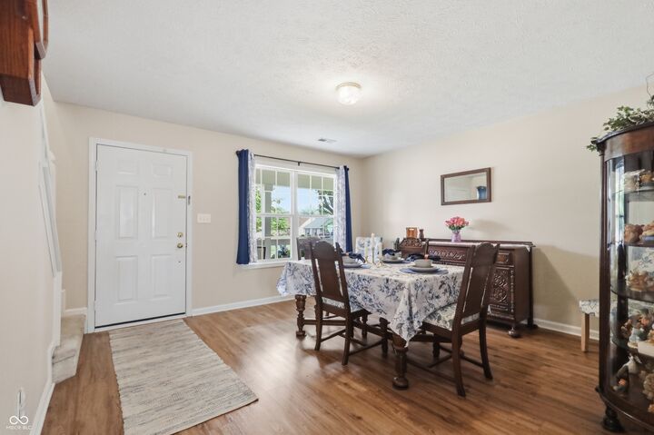 Property Photo:  205 Easton Point Way  IN 46142 