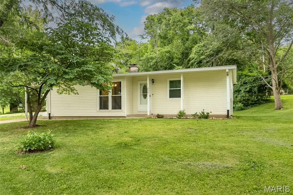 Property Photo: 250 Sunset Drive MO 63011