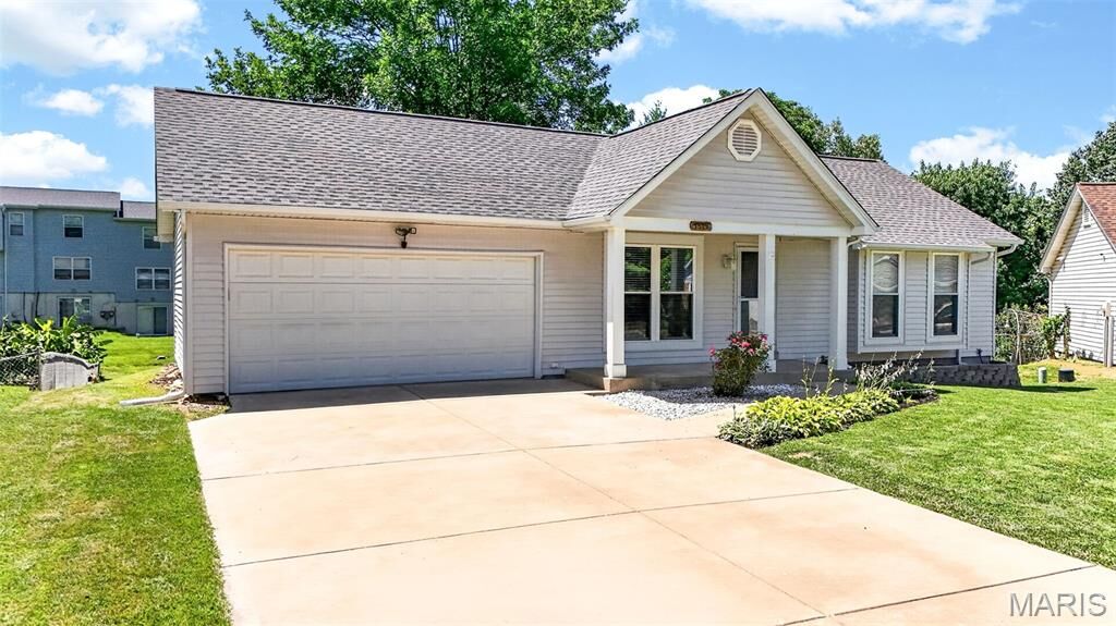 Property Photo:  1319 Cambrook Court  MO 63304 