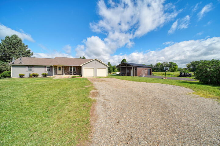 Property Photo:  13700 Clinton Road  MI 49264 