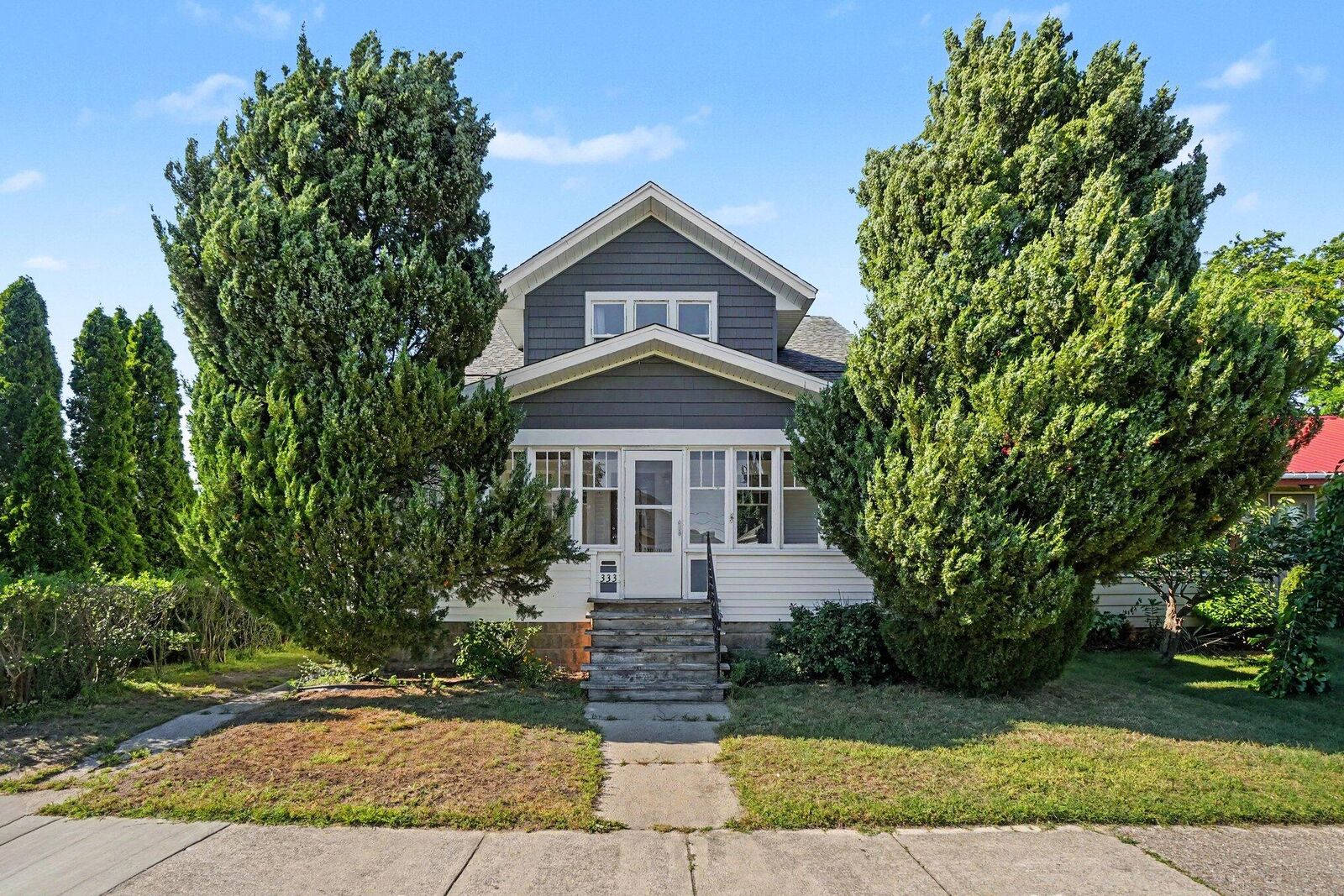 Property Photo:  333 W 17th Street  MI 49423 