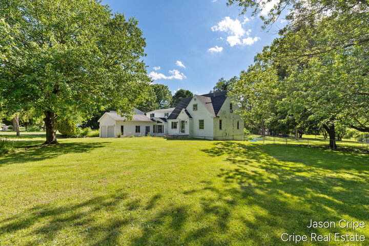Property Photo: 503 Northland Court NE MI 49341