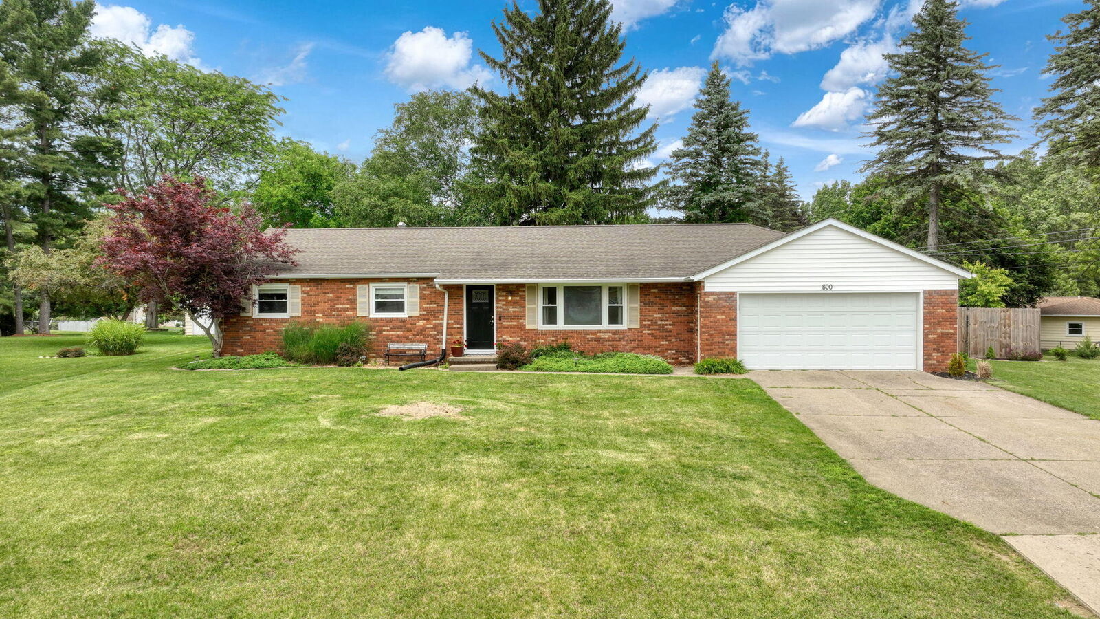 Property Photo:  800 Hazelwood Boulevard  MI 49203 