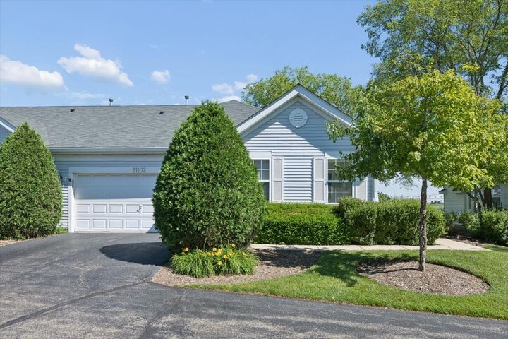 Property Photo: 21102 W Cypress Court IL 60544