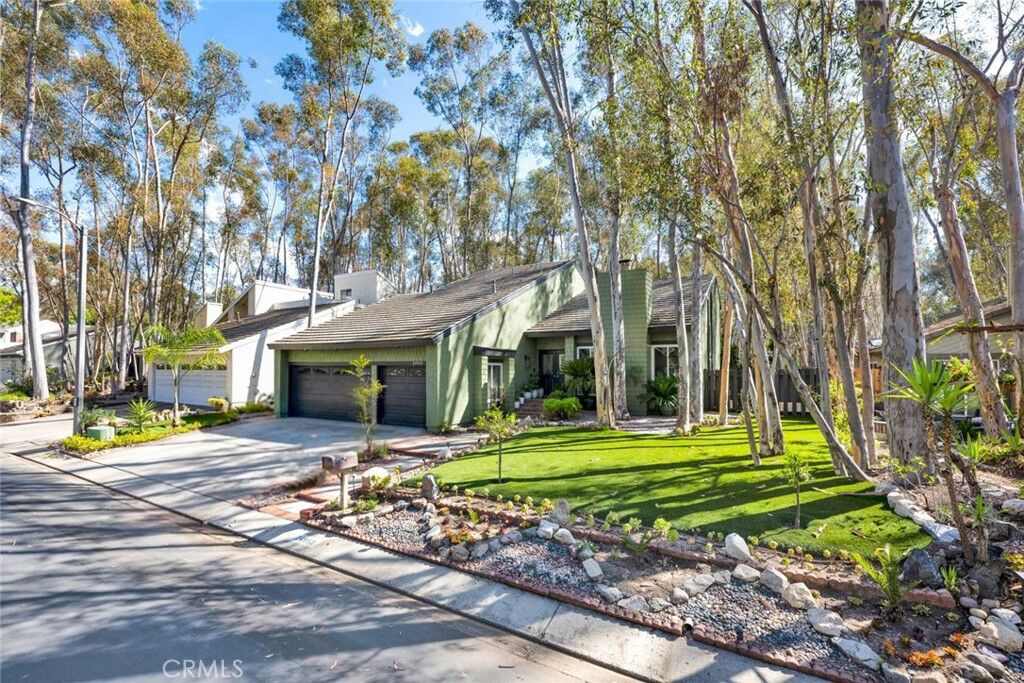 Property Photo:  24952 Singingwoods  CA 92630 