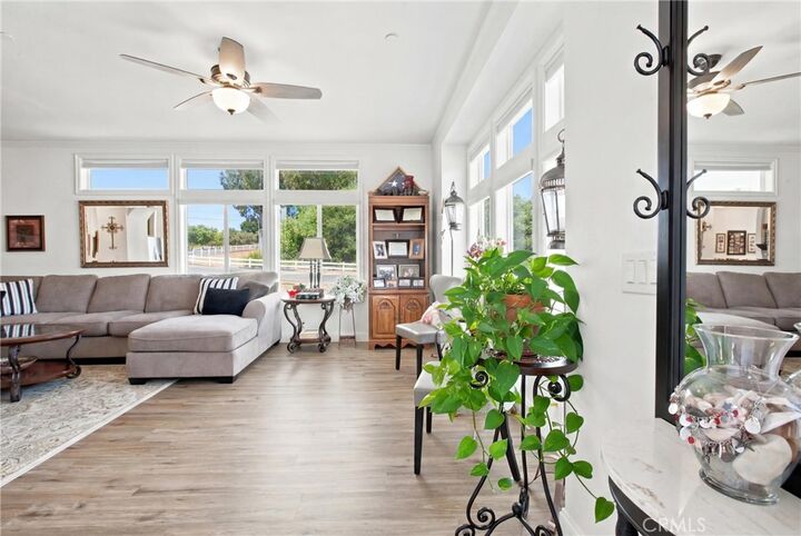 Property Photo: 542 Tilhisa CA 93420