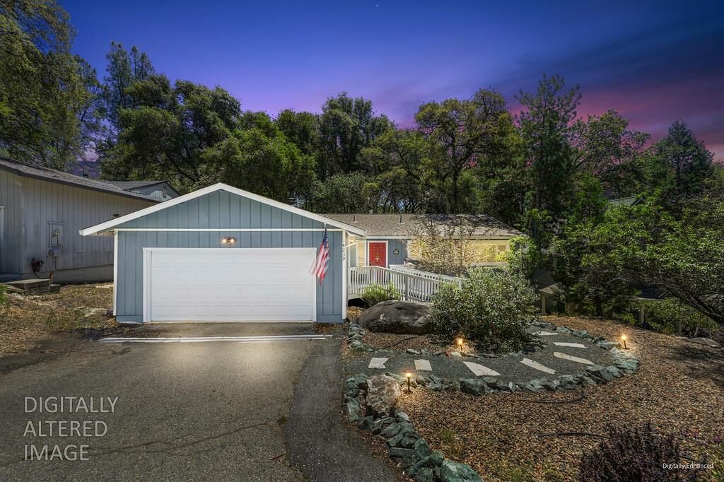 Property Photo:  14239 Pepperwood Drive  CA 95946 