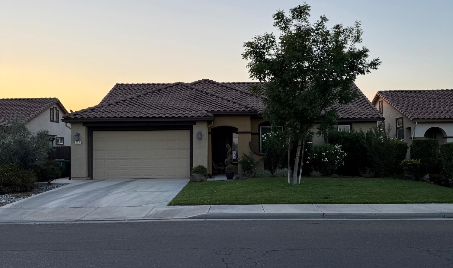 Property Photo: 274 North Street CA 93635