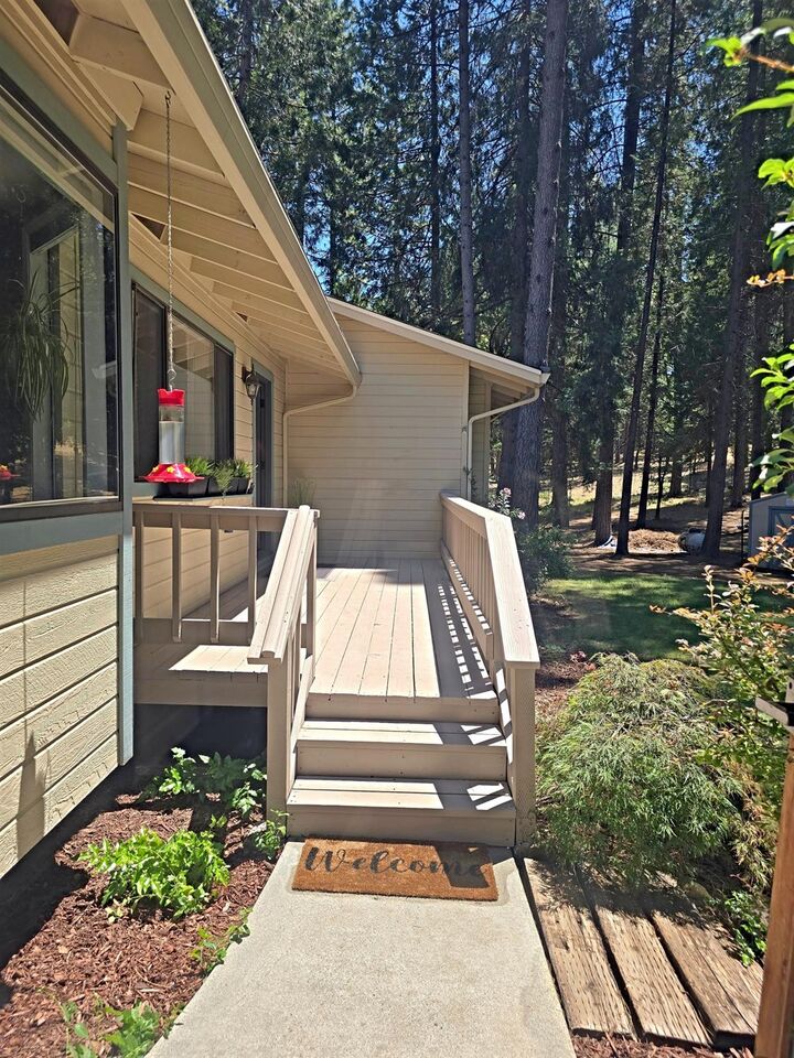 Property Photo: 13547 Schooner Hill Drive CA 95945