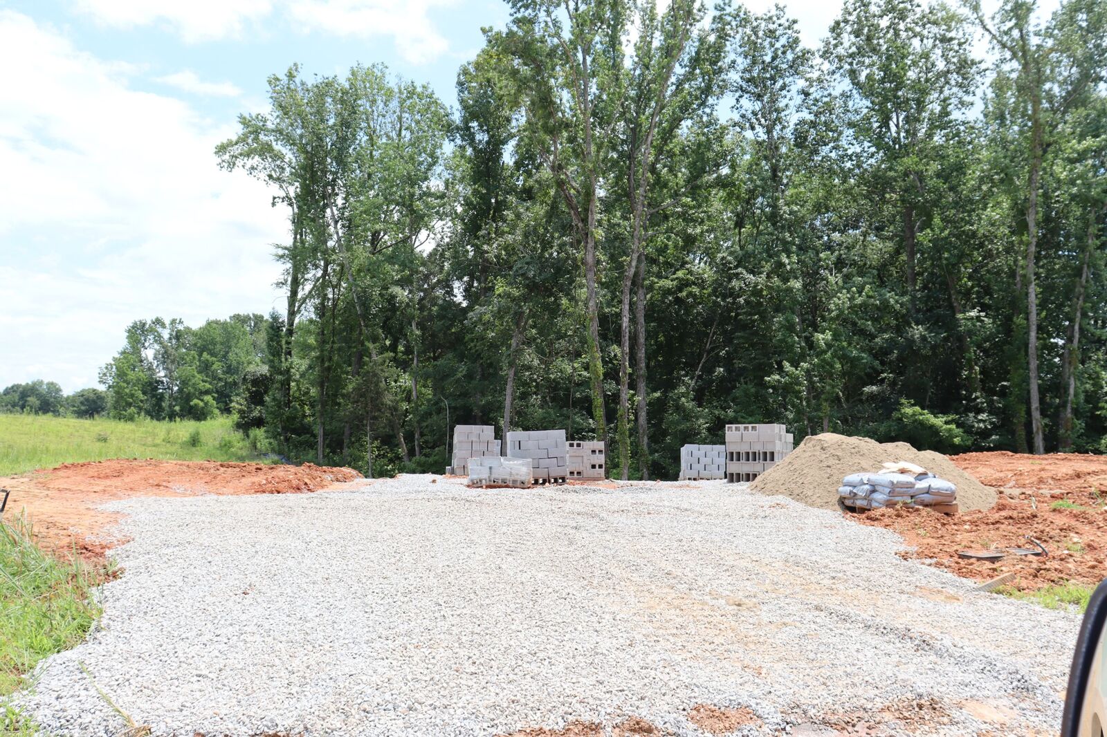 Property Photo:  1638 Hidden Creek Trl  TN 37043 