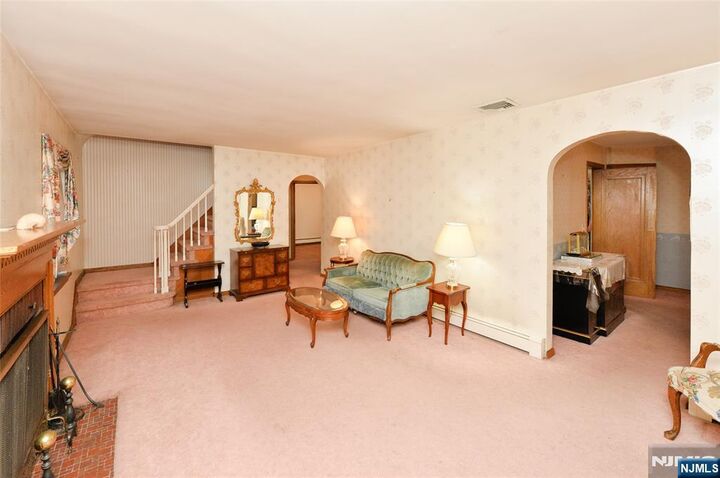 Property Photo:  15-06 Morlot Avenue  NJ 07410 