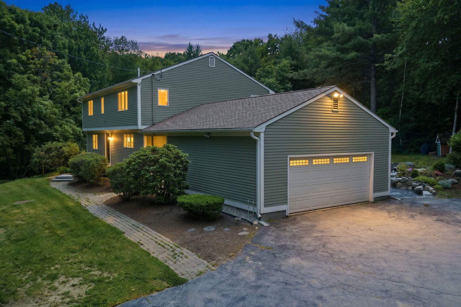 Property Photo:  171 Dow Road  NH 03304 