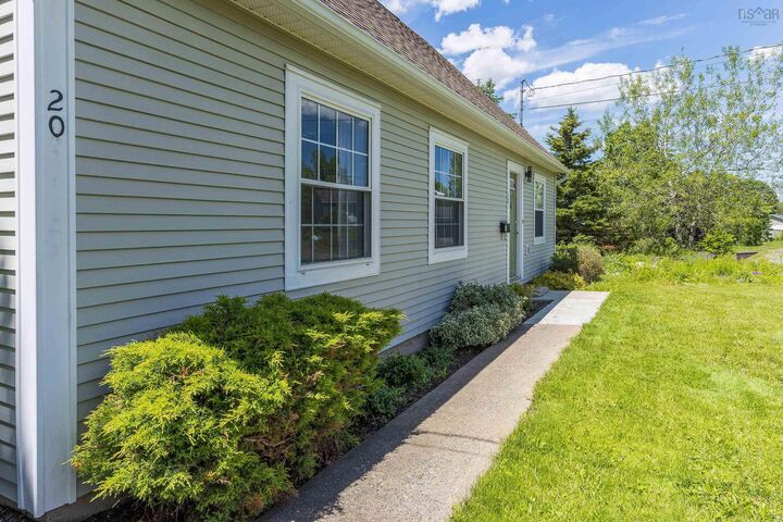 Property Photo:  18 Marina Drive  NS B4N 4W3 