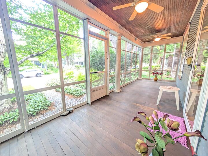 Property Photo: 2012 Iglehart Avenue MN 55104