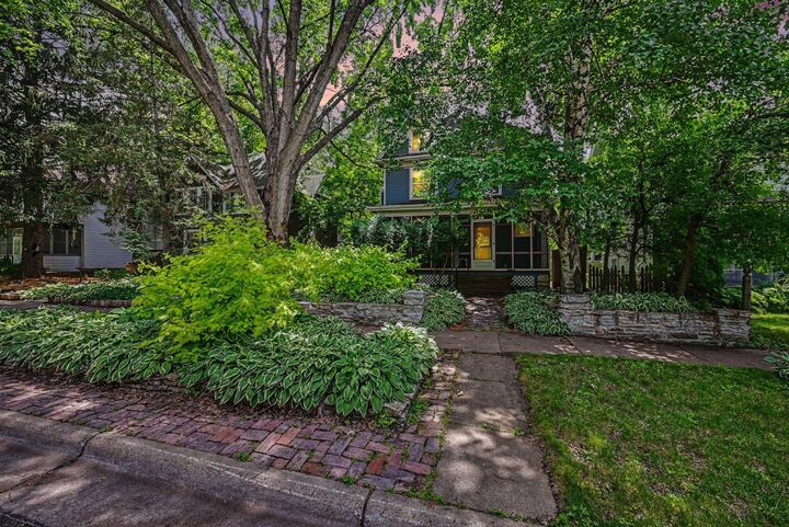 Property Photo:  2012 Iglehart Avenue  MN 55104 