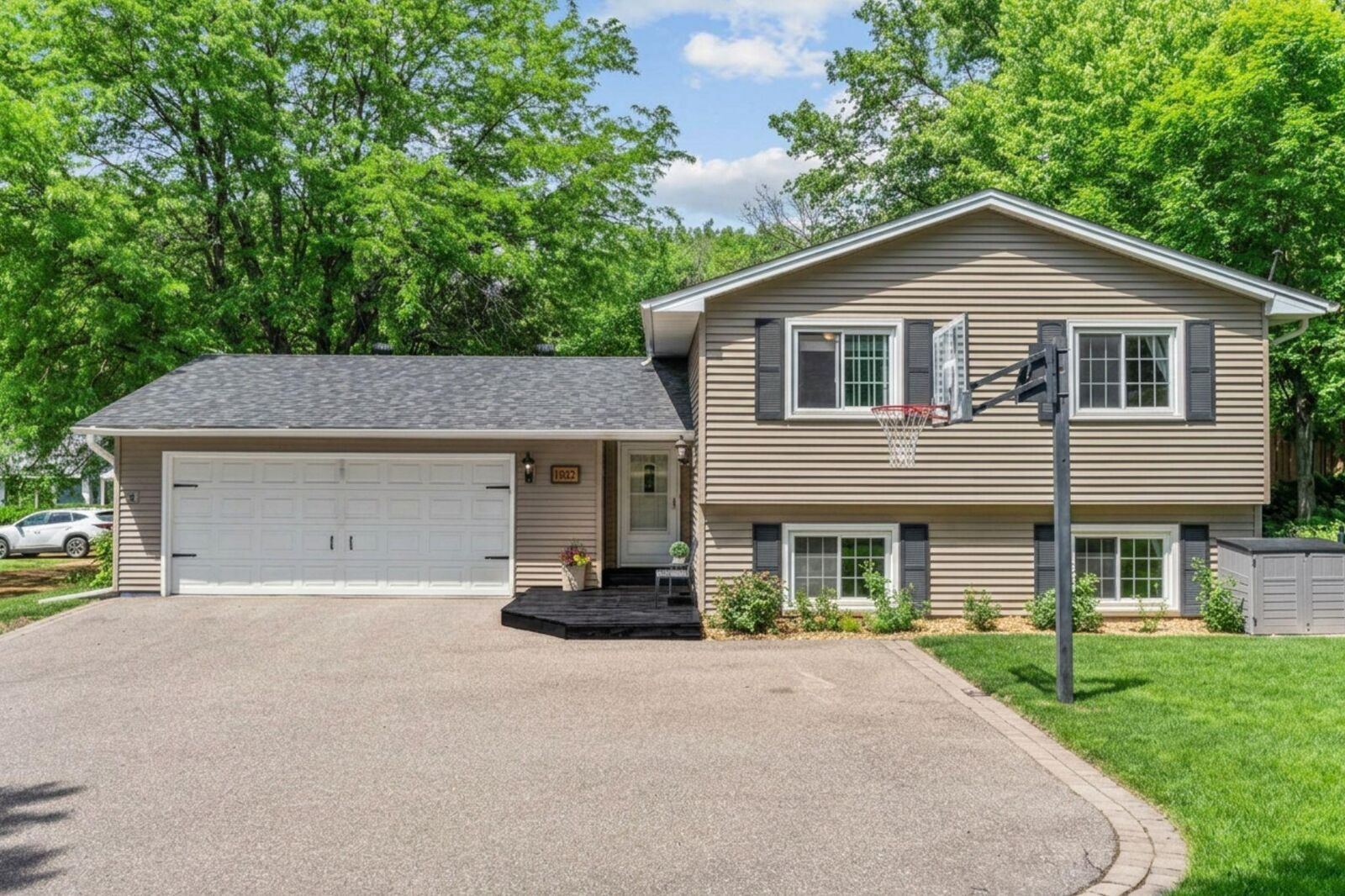Property Photo:  1180 Lake Lucy Road  MN 55317 