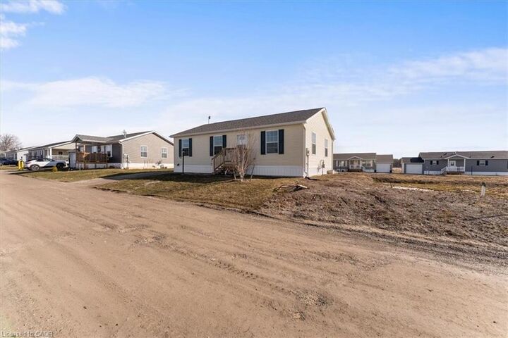 Property Photo:  10 Bent Willow Court  ON N0A 1L0 