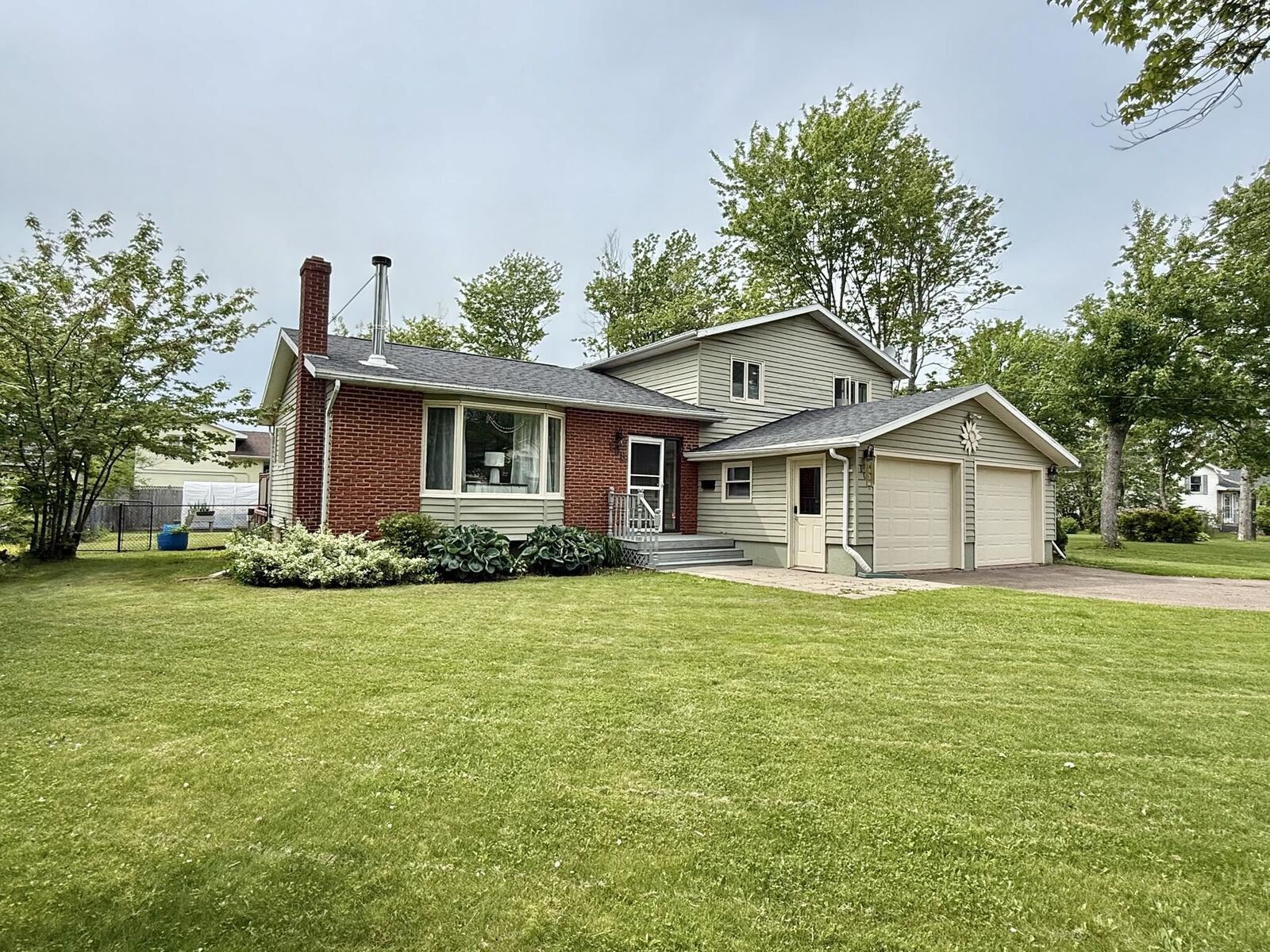 Property Photo: 108 Newson Court PE C1N 5H8